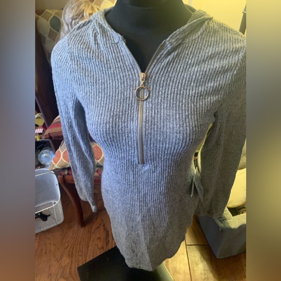 5 for $25- J for Justify Sweater Dress size medium - Picture 5 of 13
